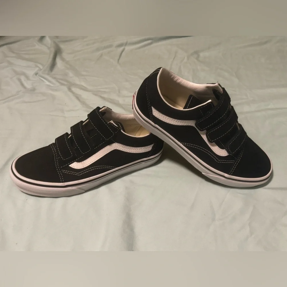 Women’s Black and White Velcro Vans - Picture 1 of 1